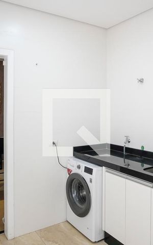 Casa de condomínio à venda com 420m², 3 quartos e 4 vagasÁrea de serviço