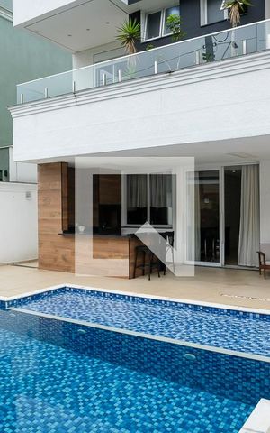 Casa de condomínio à venda com 420m², 3 quartos e 4 vagasPiscina