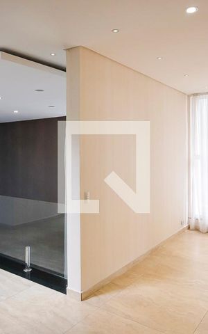 Casa de condomínio à venda com 420m², 3 quartos e 4 vagasAcesso aos quartos