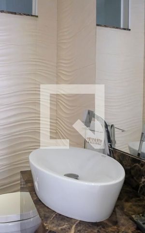 Casa de condomínio à venda com 420m², 3 quartos e 4 vagasLavabo