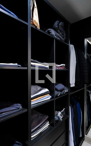 Casa de condomínio à venda com 420m², 3 quartos e 4 vagasCloset suíte 3
