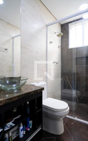 Casa de condomínio à venda com 420m², 3 quartos e 4 vagasBanheiro suíte 3