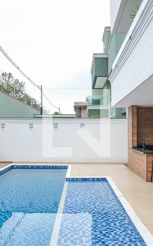 Casa de condomínio à venda com 420m², 3 quartos e 4 vagasPiscina