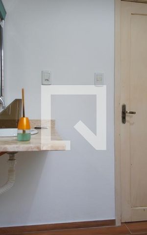 Casa à venda com 152m², 5 quartos e 3 vagasBanheiro Corredor