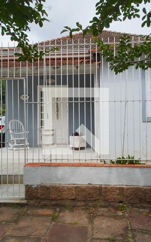 Casa à venda com 152m², 5 quartos e 3 vagasFachada com Placa