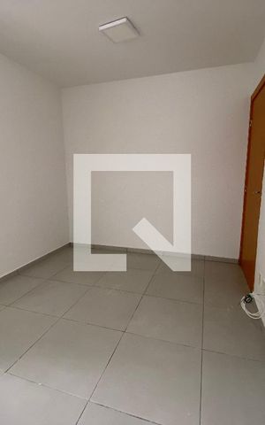 Apartamento à venda com 40m², 2 quartos e 1 vaga Apartamento à venda com 40m², 2 quartos e 1 vagaSala
