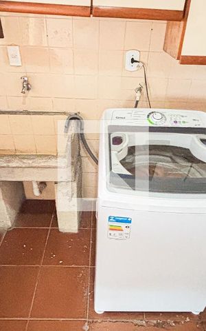 Casa para alugar com 280m², 3 quartos e 4 vagas Casa para alugar com 280m², 3 quartos e 4 vagasCobertura - Area de Serviço