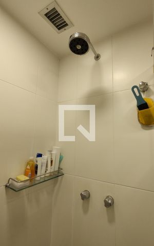Apartamento à venda com 168m², 3 quartos e 2 vagasBanheiro da Suíte 1