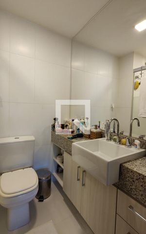 Apartamento à venda com 168m², 3 quartos e 2 vagasBanheiro da Suíte 1