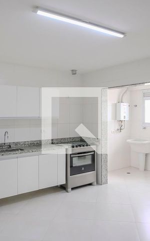 Apartamento à venda com 130m², 3 quartos e 2 vagasCozinha