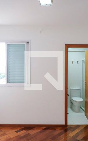 Apartamento à venda com 130m², 3 quartos e 2 vagasSuíte 2