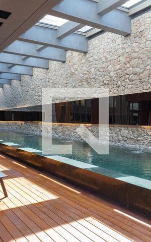 Apartamento à venda com 359m², 4 quartos e 4 vagasÁrea comum - Piscina