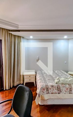 Apartamento à venda com 227m², 3 quartos e 3 vagasQuarto 4 - Suíte