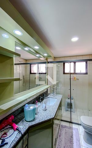 Apartamento à venda com 227m², 3 quartos e 3 vagasBanheiro