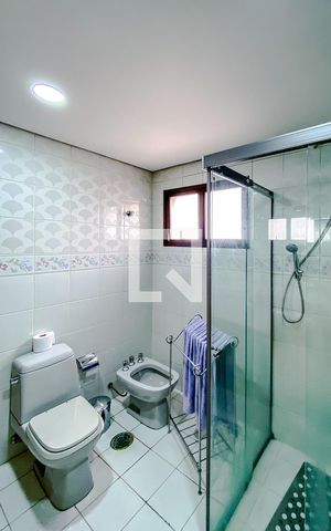 Apartamento à venda com 227m², 3 quartos e 3 vagasBanheiro da Suíte 4