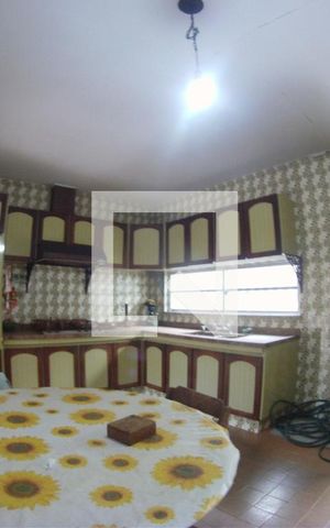 Casa à venda com 120m², 3 quartos e 1 vaga Casa à venda com 120m², 3 quartos e 1 vagaCozinha