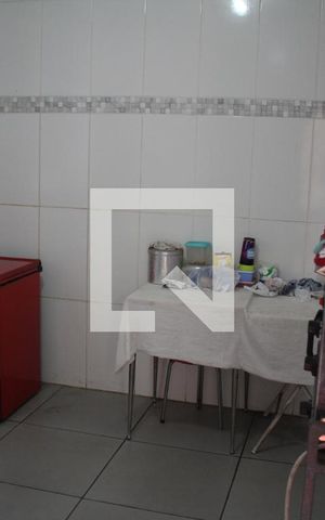 Casa à venda com 386m², 6 quartos e 4 vagasCasa 1 Cozinha