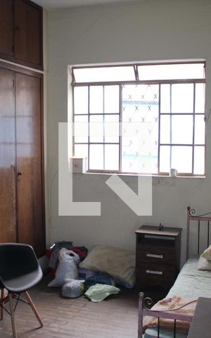 Casa à venda com 386m², 6 quartos e 4 vagasCasa 1 Quarto 2