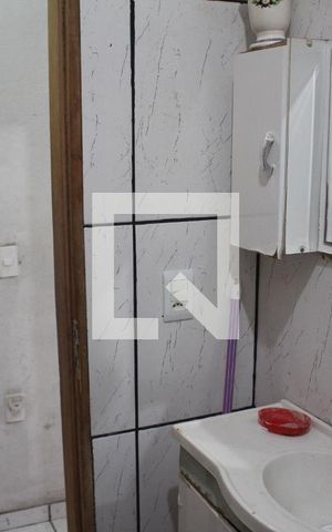 Casa à venda com 386m², 6 quartos e 4 vagasCasa 2 Banheiro