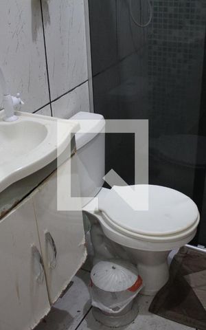 Casa à venda com 386m², 6 quartos e 4 vagasCasa 2 Banheiro