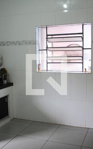 Casa à venda com 386m², 6 quartos e 4 vagasCasa 1 Cozinha