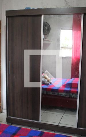Casa à venda com 386m², 6 quartos e 4 vagasCasa 2 Quarto 1