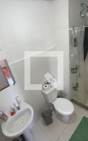 Apartamento para alugar com 51m², 2 quartos e 1 vaga Apartamento para alugar com 51m², 2 quartos e 1 vagaBanheiro