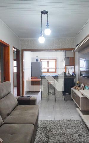 Casa à venda com 109m², 2 quartos e 2 vagas Casa à venda com 109m², 2 quartos e 2 vagasSala