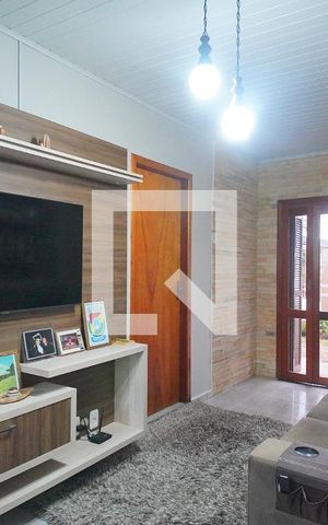 Casa à venda com 109m², 2 quartos e 2 vagas Casa à venda com 109m², 2 quartos e 2 vagasSala