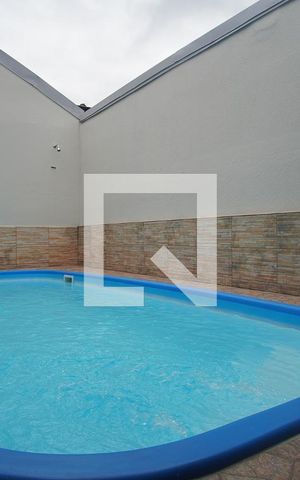 Casa à venda com 109m², 2 quartos e 2 vagas Casa à venda com 109m², 2 quartos e 2 vagasPiscina