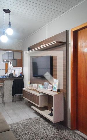 Casa à venda com 109m², 2 quartos e 2 vagas Casa à venda com 109m², 2 quartos e 2 vagasSala
