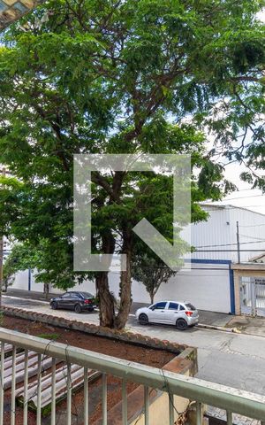 Casa à venda com 317m², 5 quartos e 4 vagas Casa à venda com 317m², 5 quartos e 4 vagasVista do Quarto 4