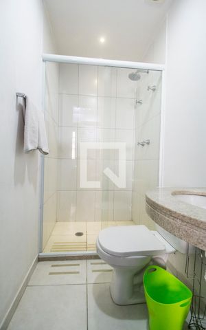 Apartamento à venda com 83m², 2 quartos e 2 vagas Apartamento à venda com 83m², 2 quartos e 2 vagasBanheiro da Suíte 2