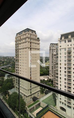 Apartamento à venda com 472m², 5 quartos e 4 vagasVista da Suíte 1