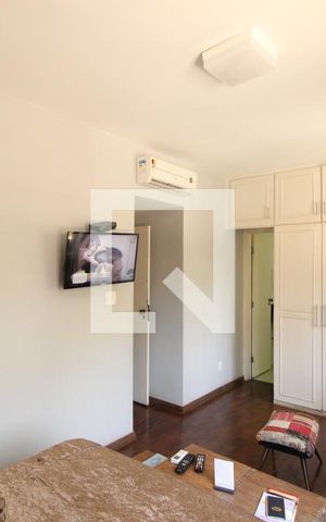Apartamento à venda com 181m², 4 quartos e 4 vagasQuarto 4