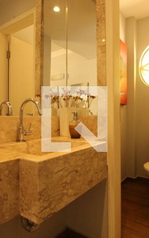 Apartamento à venda com 181m², 4 quartos e 4 vagasLavabo