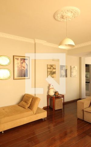 Apartamento à venda com 181m², 4 quartos e 4 vagasSala