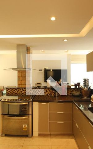 Apartamento à venda com 181m², 4 quartos e 4 vagasCozinha