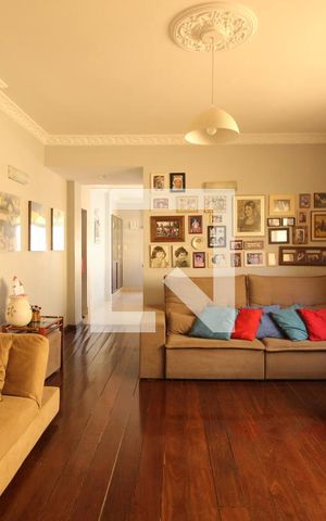 Apartamento à venda com 181m², 4 quartos e 4 vagasSala