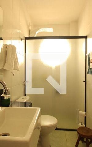 Apartamento à venda com 181m², 4 quartos e 4 vagasBanheiro