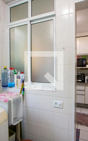 Casa à venda com 133m², 3 quartos e 2 vagasÁrea de serviço
