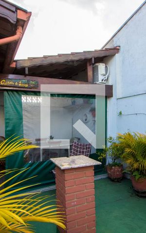 Casa à venda com 133m², 3 quartos e 2 vagasQuintal