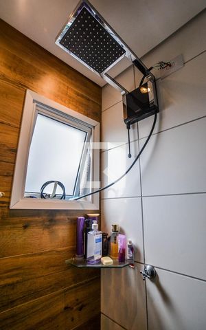 Apartamento para alugar com 98m², 2 quartos e 1 vaga Apartamento para alugar com 98m², 2 quartos e 1 vagaBanheiro da Suíte