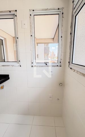Apartamento à venda com 57m², 2 quartos e 1 vaga Apartamento à venda com 57m², 2 quartos e 1 vagaCozinha - Area de Serviço
