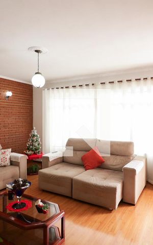 Casa à venda com 200m², 6 quartos e 6 vagas Casa à venda com 200m², 6 quartos e 6 vagasSala - Casa 2
