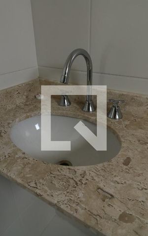 Apartamento à venda com 57m², 2 quartos e 1 vagaBanheiro Social - Pia