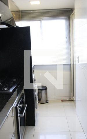 Apartamento para alugar com 76m², 3 quartos e 1 vagaCozinha e Área de Serviço