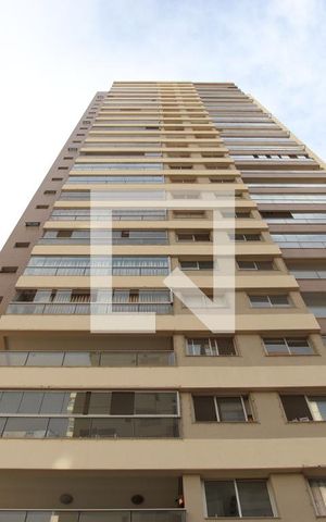 Apartamento para alugar com 76m², 3 quartos e 1 vagaFachada
