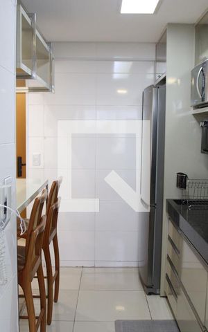 Apartamento para alugar com 76m², 3 quartos e 1 vagaCozinha e Área de Serviço