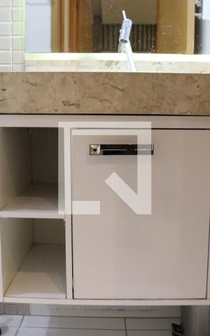 Apartamento para alugar com 76m², 3 quartos e 1 vagaBanheiro